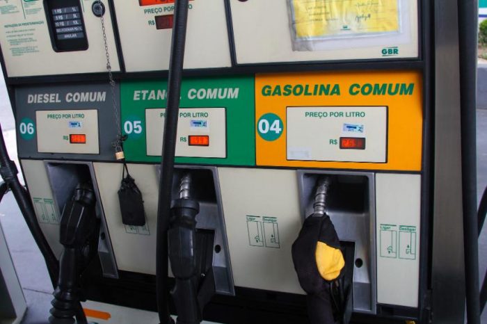 Preço do litro da gasolina comercializada na região do Cariri é o mais caro da Paraíba