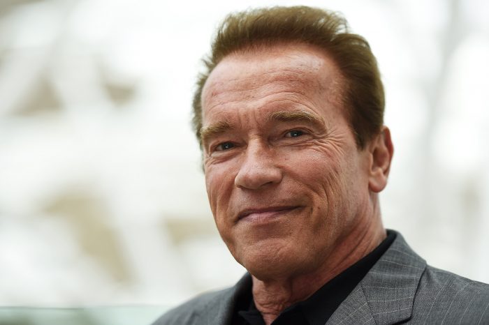 Schwarzenegger faz cirurgia de emergência no coração