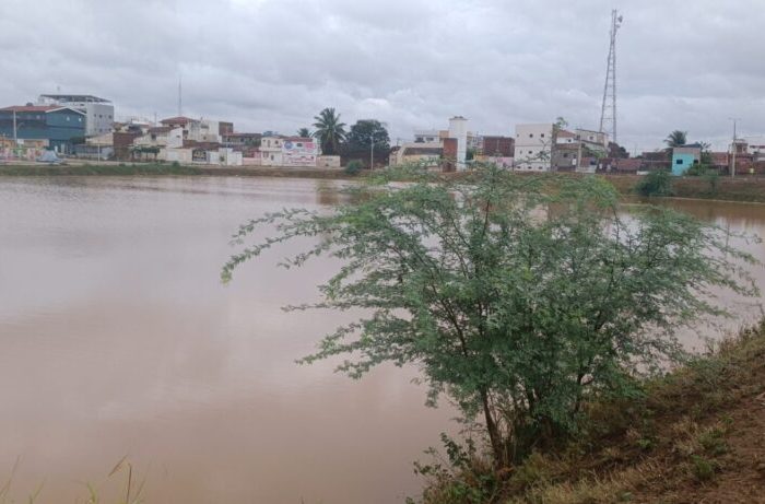 Chuvas intensas atingem Monteiro e cidades do Cariri